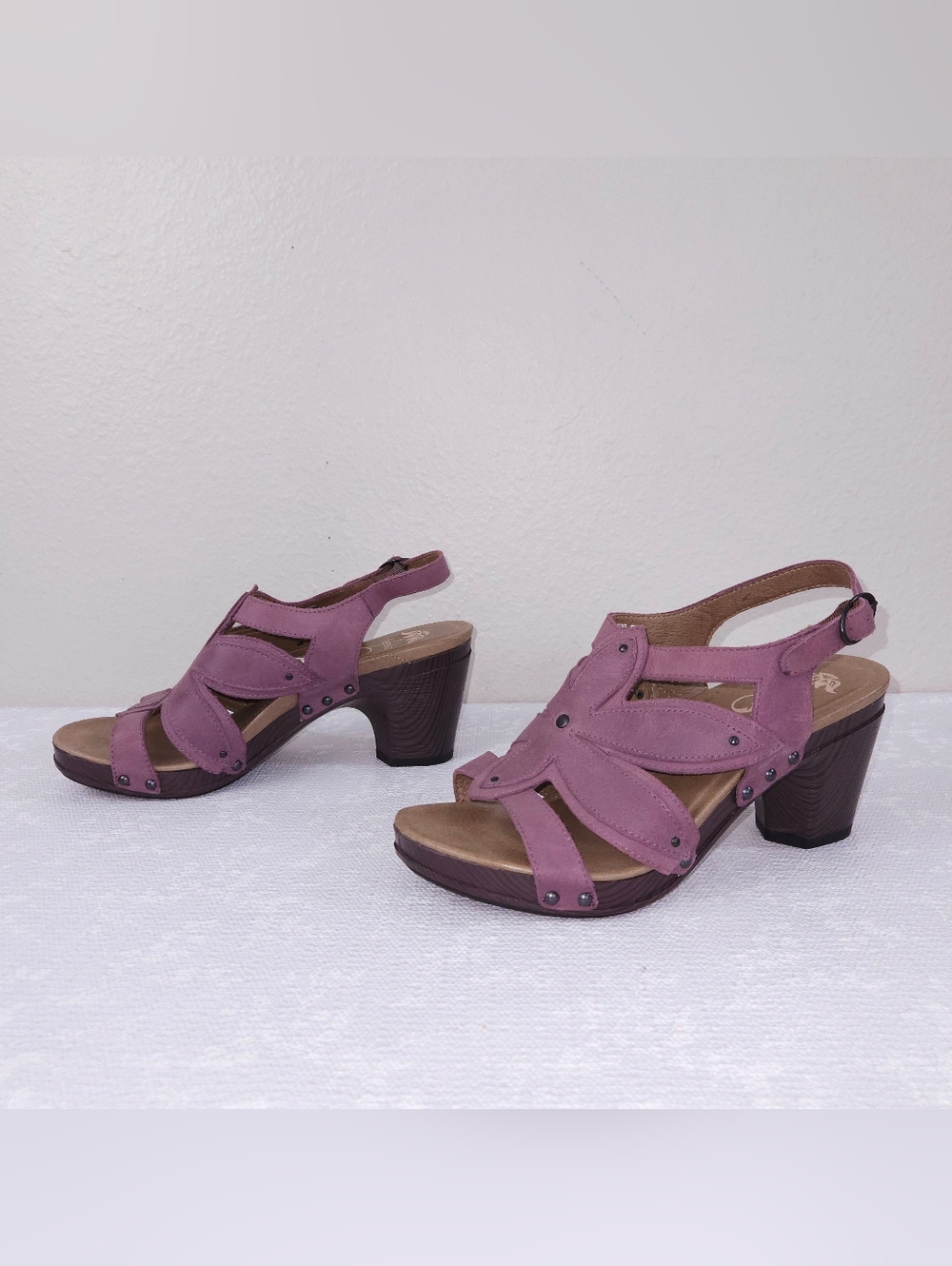 DANKSO Nina Violet Flower Cut Out Sandals